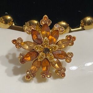 VTG Gold-Tone Amber Crystal Floral Brooch
